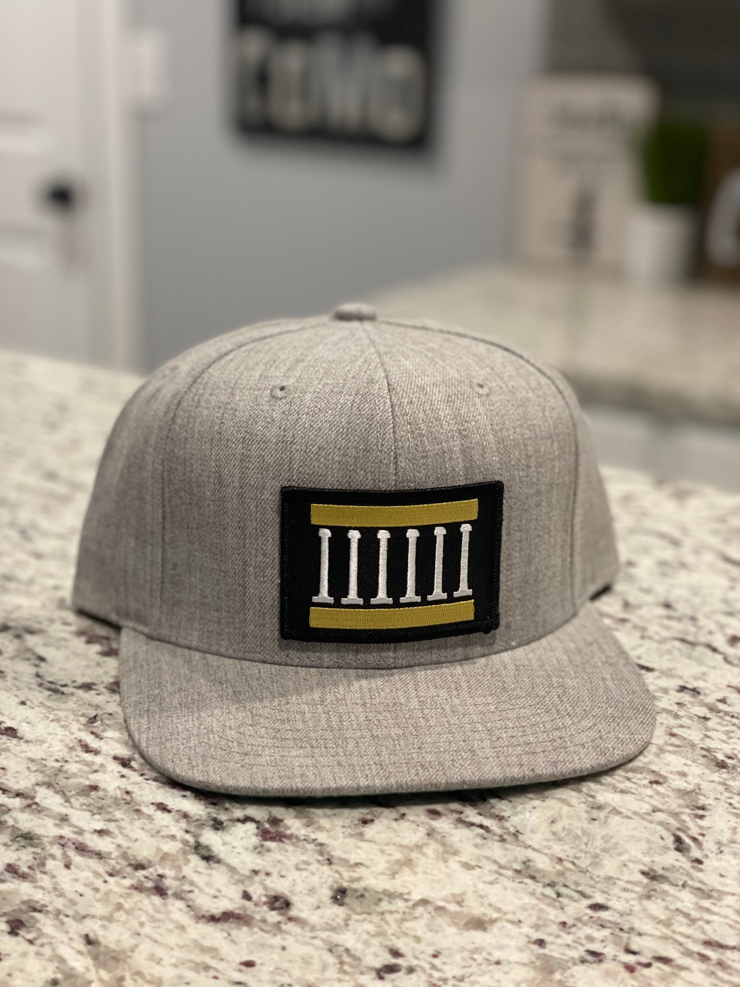 Column Lifestyle Snapback