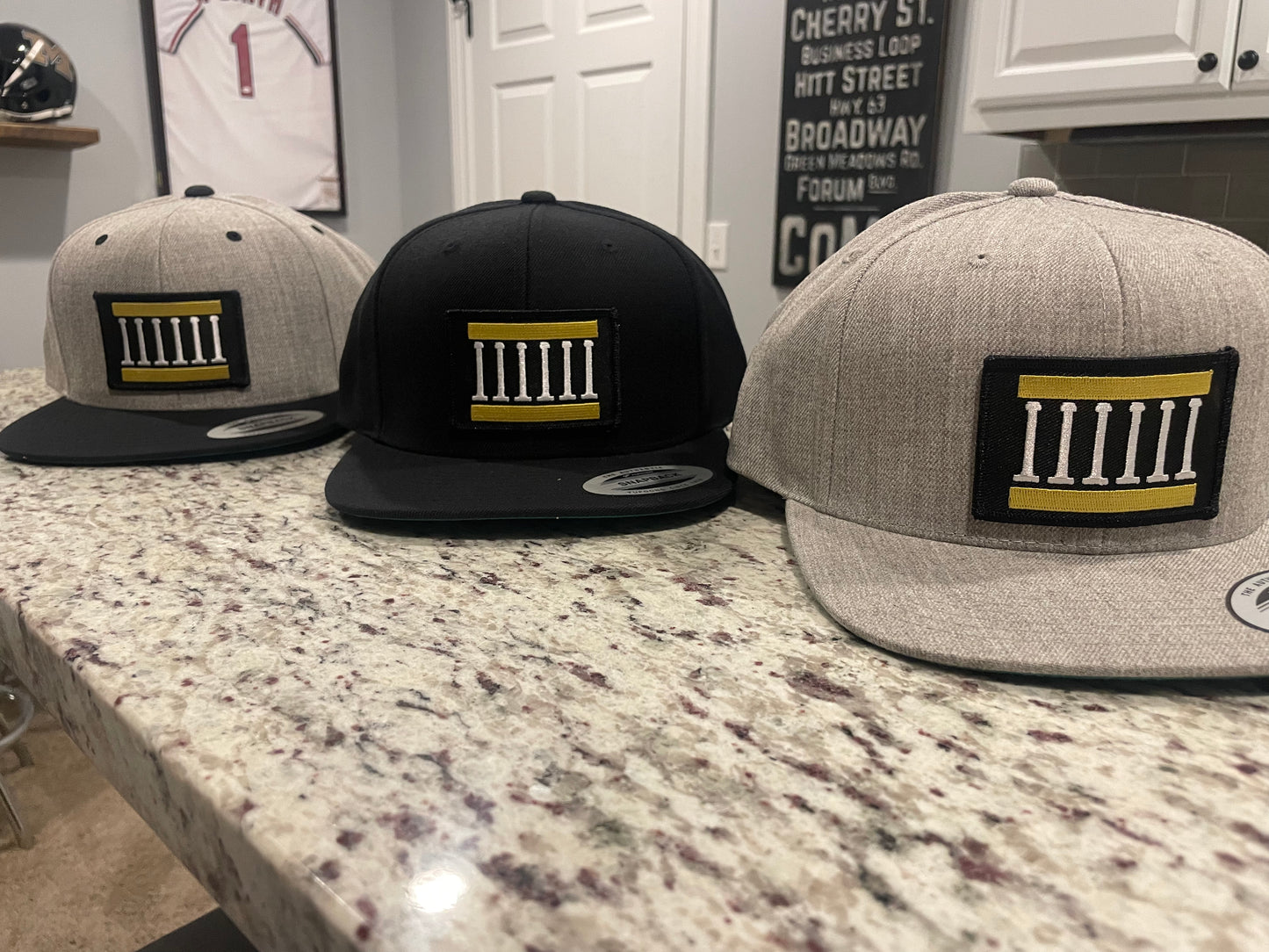 Column Lifestyle Snapback